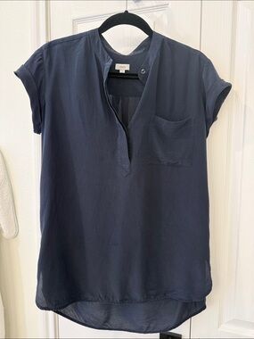 Vince 100% Silk Navy Popover Blouse Short Sleeve Split Neck Pocket Top Size S
